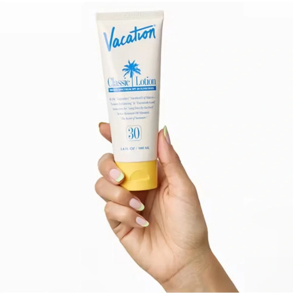 Vacation Classic lotion SPF 30 - Picture 2 of 2